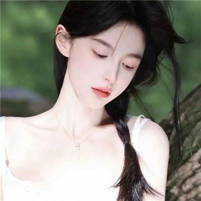 蓝眼睛波利